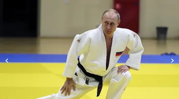 Путин се контузи на тренировка по джудо (ВИДЕО)