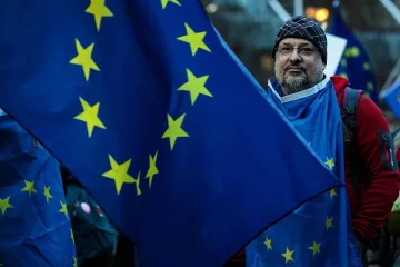 Европарламентът започва масова кампания за вота