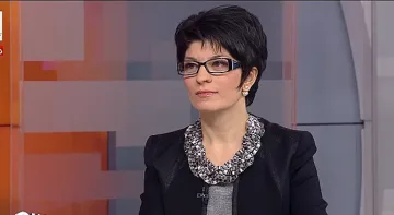 Атанасова пита Нинова социалист ли е