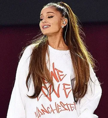 Ариана Гранде отказа на Грамитата