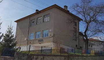 160-годишното училище в Добърско затваря врати
