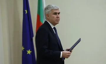 Скандал! Наш бивш служебен министър отсвири Европрокуратурата