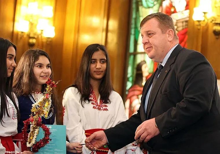 Каракачанов представи концепция за ромска интеграция