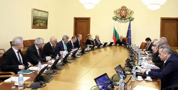 Венецуелска война между ГЕРБ и Радев (ОБЗОР)
