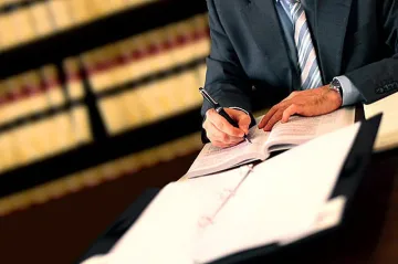 Мъртъв лекар стана вещо лице