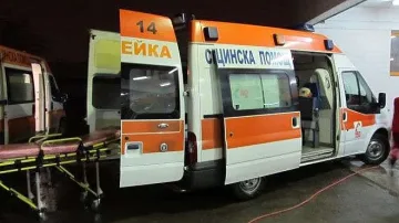 Жена пострада, след като пропадна в 2-метров изкоп