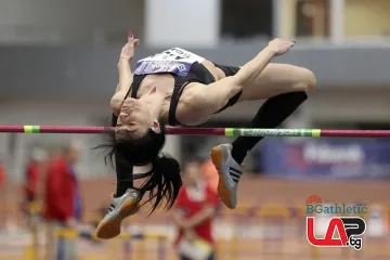 Венелина Венева шампионка и на 44