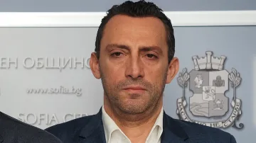 Министър Пешев със светкавична реакция за тотализатора след призива на Пеевски