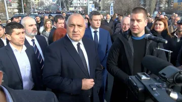 Борисов зове политиците да си мерят думите