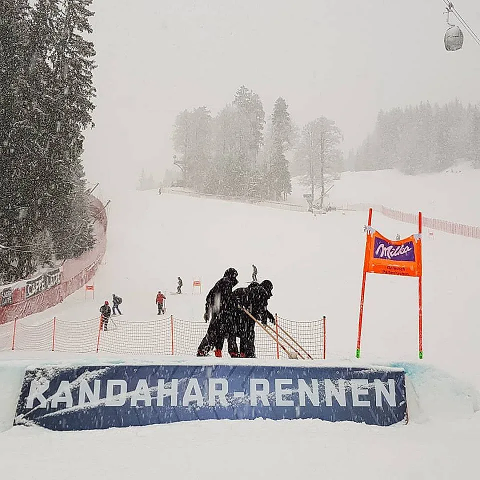 Отмениха и гигантския слалом в Гармиш-Партенкирхен