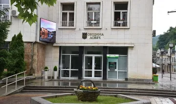Общински съветник в Ловеч ровил в деловодството