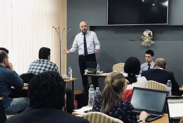 Засилен интерес към застрахователен семинар