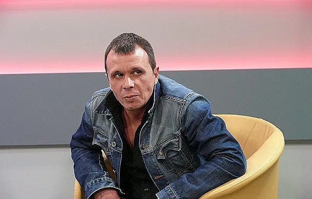 Венци Янков от „Под прикритие“ проби в Англия