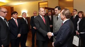 Радев кани още португалски инвеститори в България