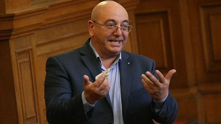 Правят регистър на обектите, търгуващи с горива