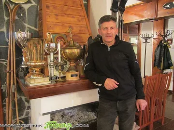 60-годишен юбилей чества днес легендарният скиор Петър Попангелов