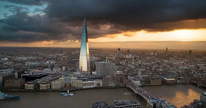 Брекзит като мъглата над Темза за фирмите