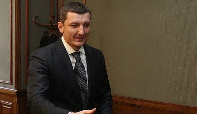 Изхвърлиха Орхан Исмаилов от НПСД