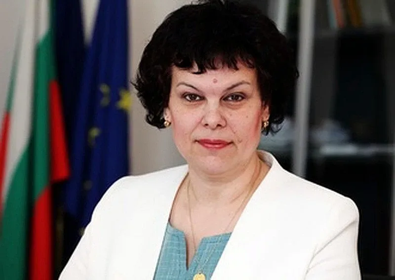 МОН пусна бързата писта за учители