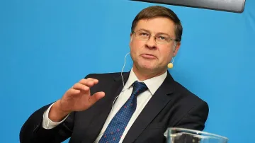 Зам.-шефът на ЕК: България е твърдо поела по пътя на еврото