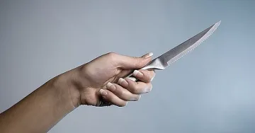 Жена рани мъжа си с нож във Врачанско