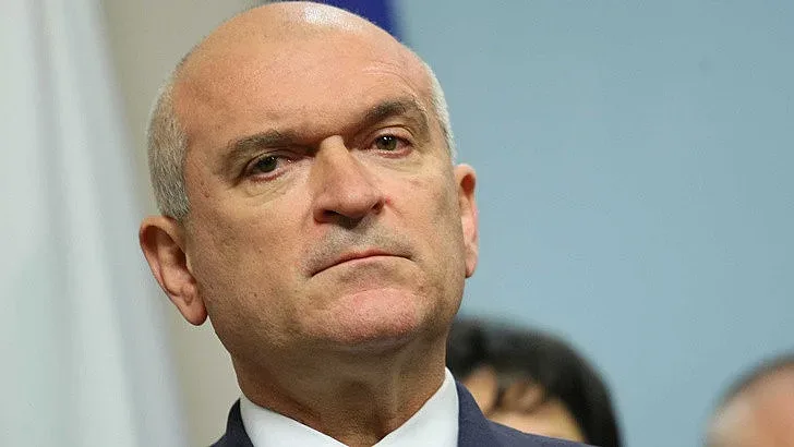 Рокада на върха. Главчев с ключово решение