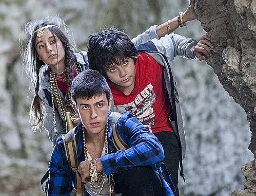 Трио кино юнаци в „Смартфонът беглец“