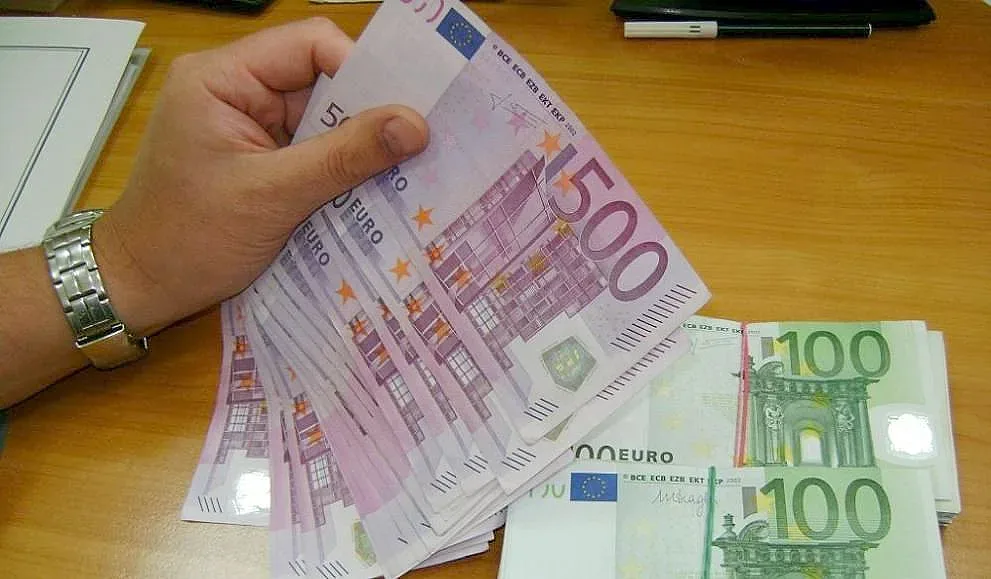 Намалява фалшифицирането на евробанкноти