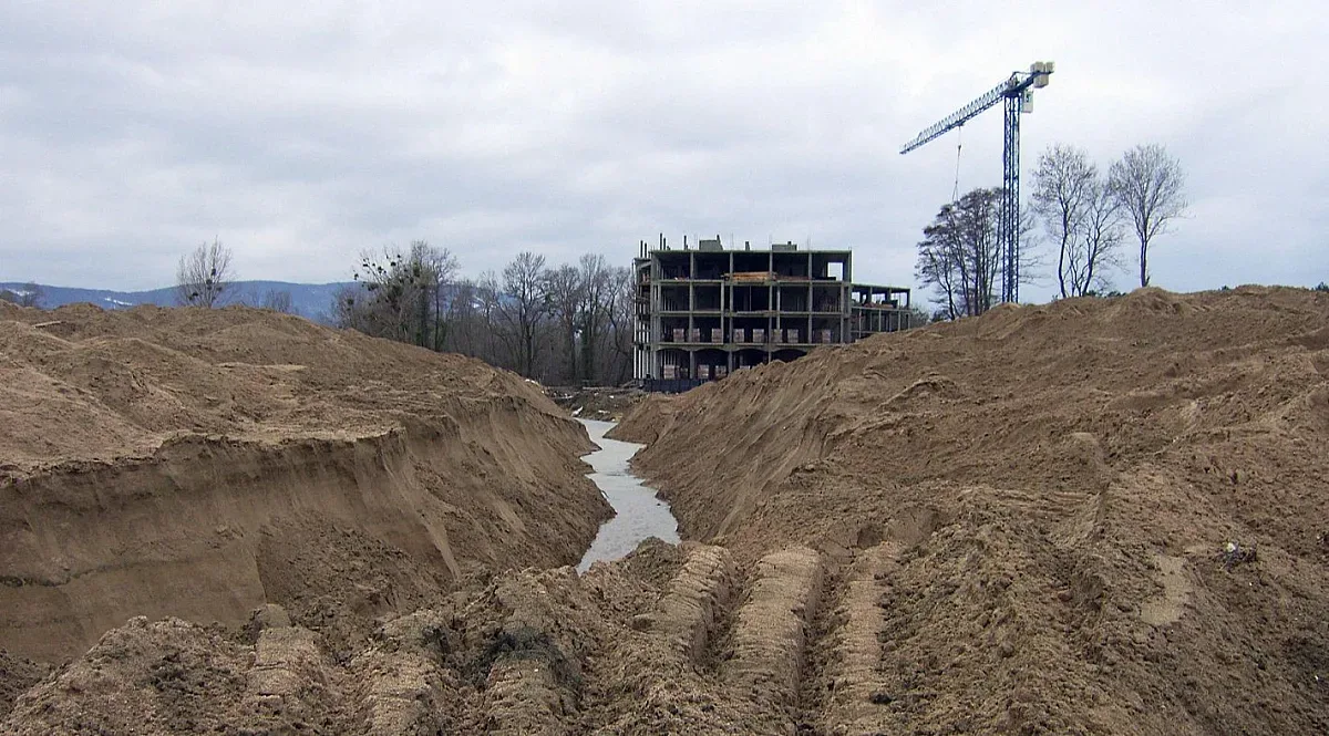 Спешно проверяват строежи по южното Черноморие