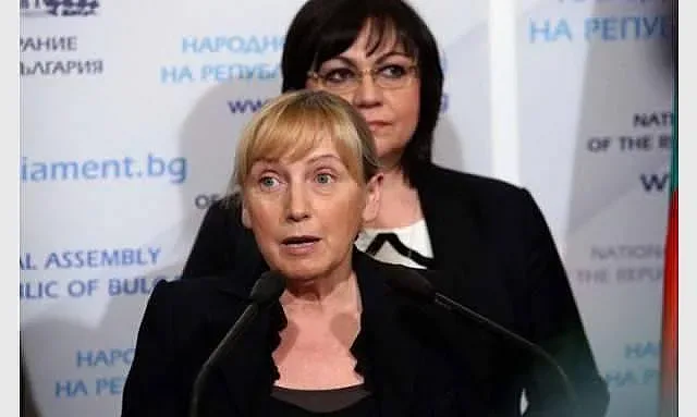 БСП между  Жана д`Арк и Станишев