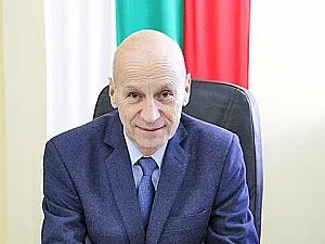 Заработи приютът за кучета в Хасково