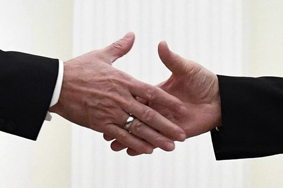 "Скъпи приятелю", обърна се Путин към Ердоган, всичко върви по план