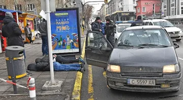 Закопчаха след гонка автоджамбази (ВИДЕО)