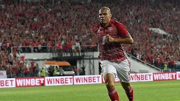 Трансферът на Мауридес в Рапид пропадна