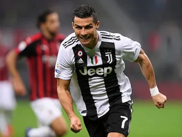 Ювентус бие в Италия, Роналдо изпуска дузпа