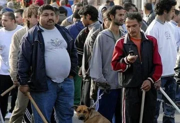 Сливенски циганин се заканил на полицай да му изтръгне гръкляна