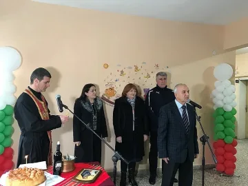 Откриха обновената детска консултация в ДКЦ 1-Враца
