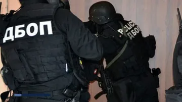 60-годишен чичо с неплатени сметки въртял халавата за терористи