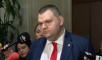 Журналистка: Пеевски хваща вълната на младите