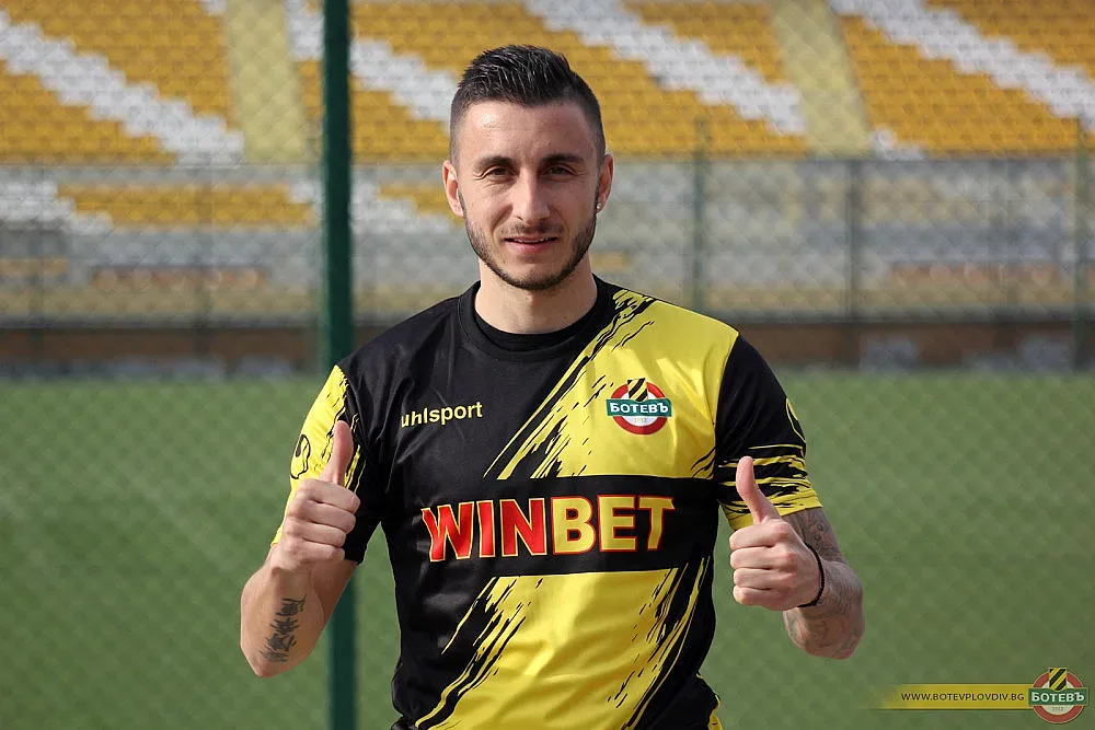 Карачанаков дебютира за Ботев с голов пас