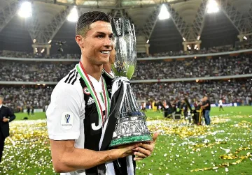 Роналдо донесе Суперкупата на Ювентус (ВИДЕО)