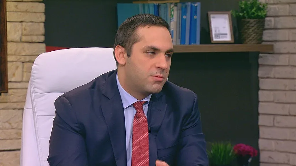 Караниколов обясни с какво  ощети преходът икономиката