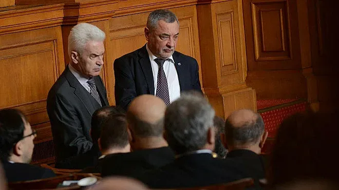 Сидеров поиска преговори и с Русия