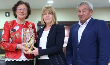 Йорданка Благоева представи своята биографична книга