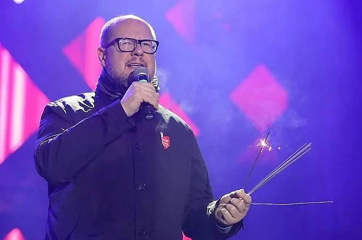 Намушканият с нож кмет на Гданск почина