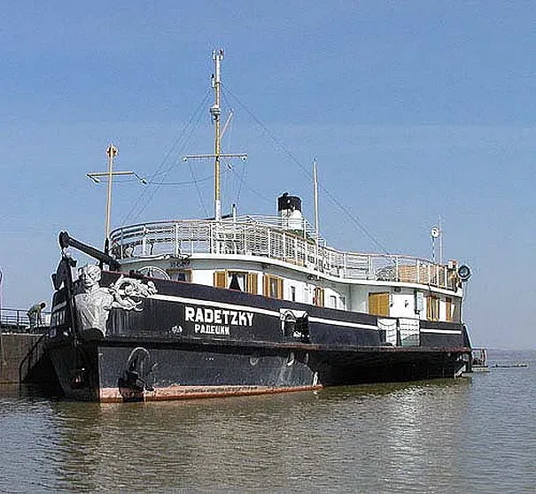 Корабът "Радецки" се нуждае спешно от пари за ремонт