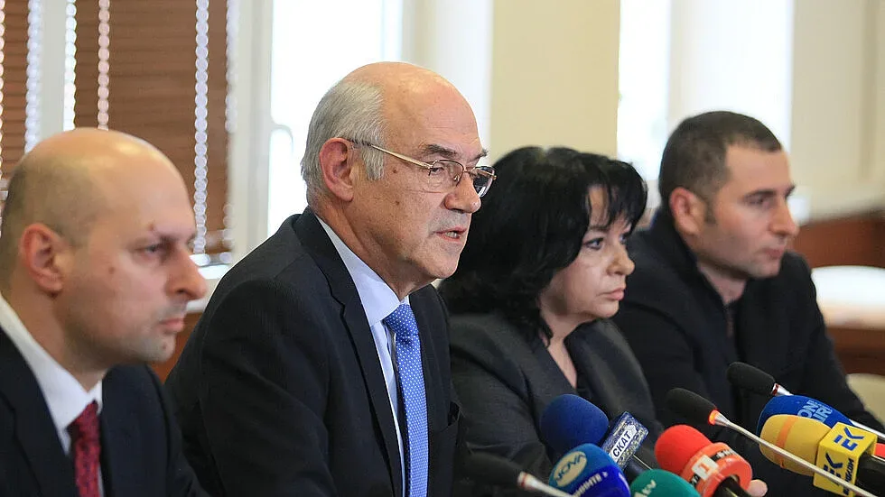 Петкова: Ще осигурим допълнително ток на борсата