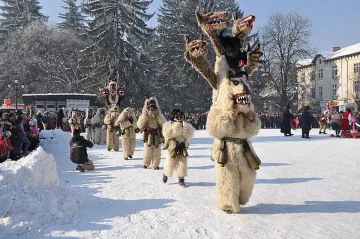 Хиляди кукери на "Старчевата 2019"