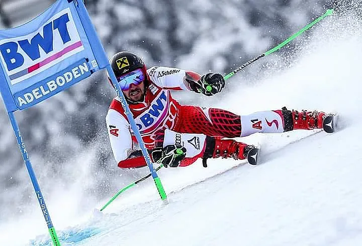 Хиршер вече с 66 победи за Световната купа