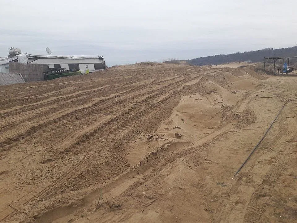 Дюните в Созопол брутално разорани